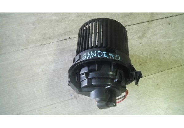 Моторчик пічки Renault Clio IV, Logan 2, Sandero 2, Captur, 272100975R